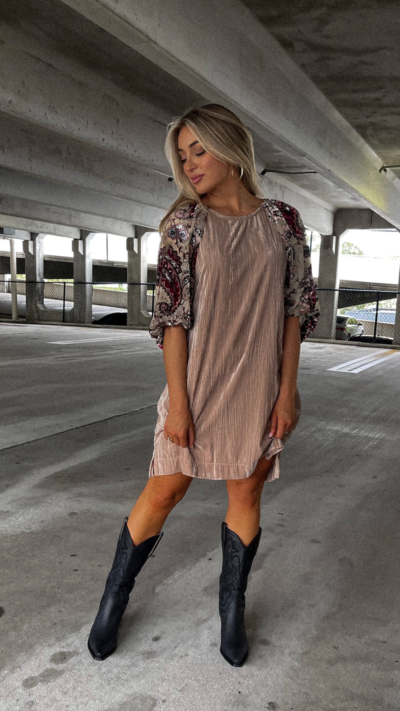 Champagne Velvet Dress – Cabana Blue Boutique Champagne Velvet Dress – Cabana Blue Boutique