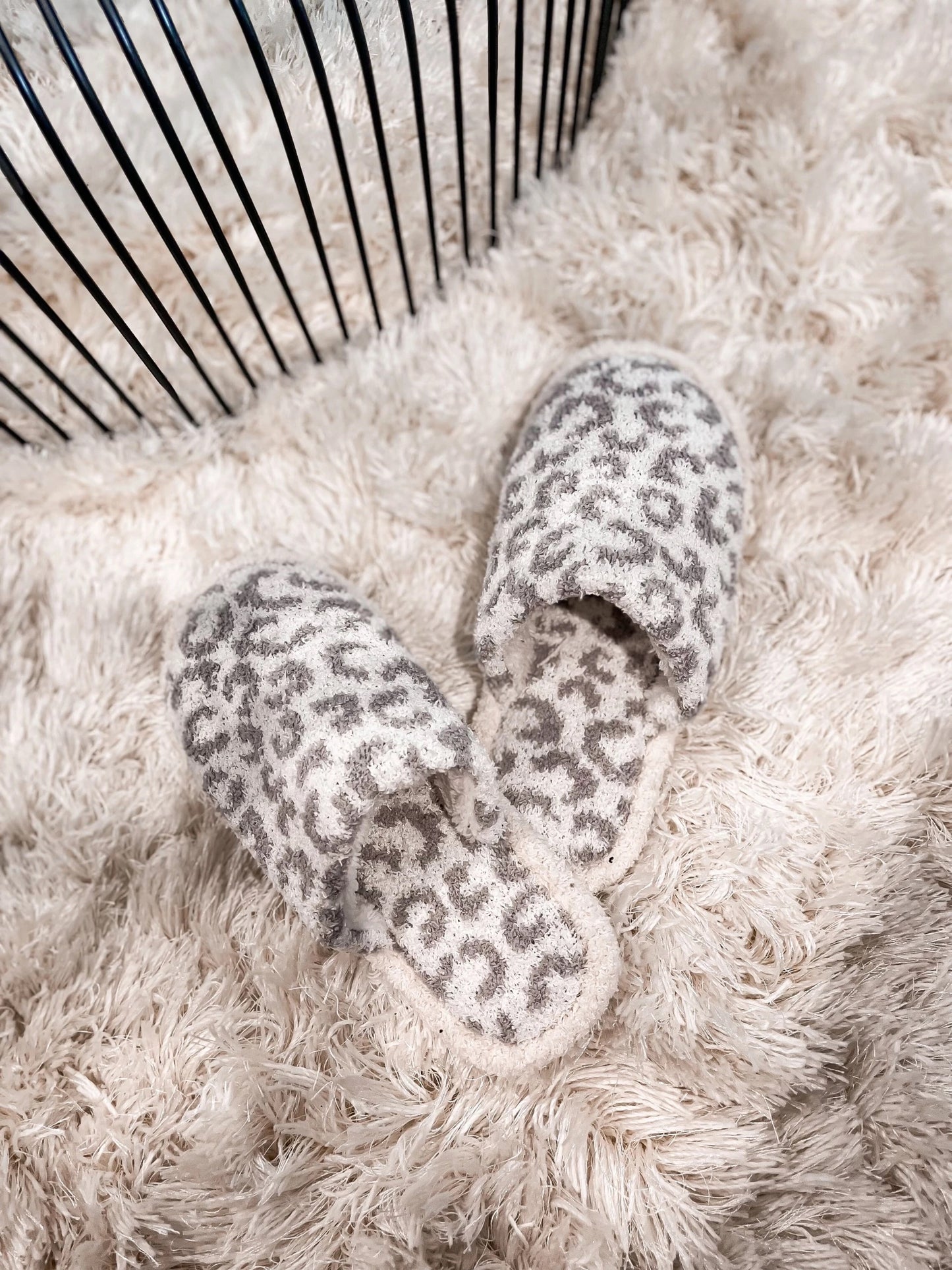 Leopard Fuzzy Slippers - Gray
