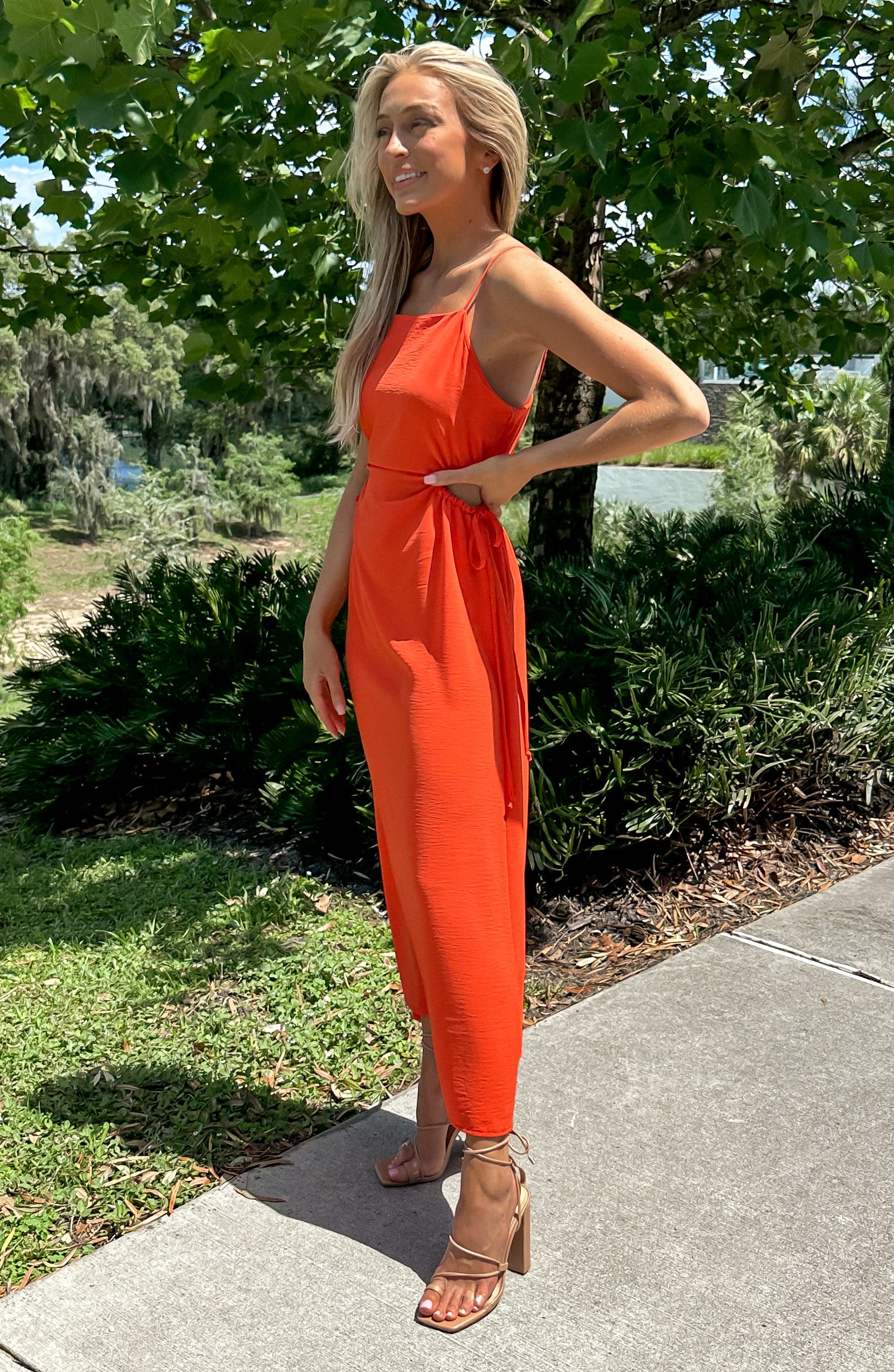 Date Night Side Cutout Midi Dress S/2-4 Date Night Side Cutout Midi Dress S/2-4